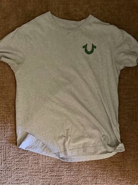 True Religion Light Gray Short Sleeve Tee with Green Horseshoe Logo